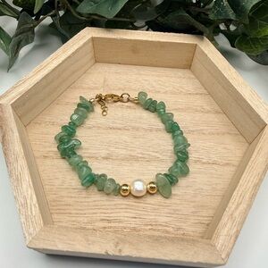 Green Aventurine & Freshwater Pearl Bracelet
